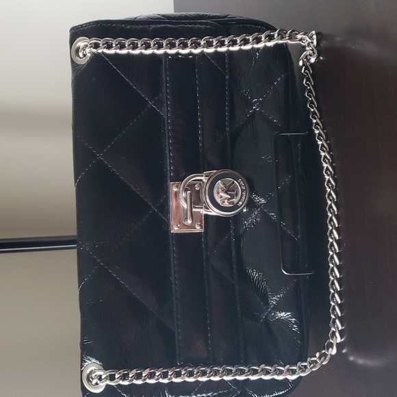 MICHAEL Michael Kors Handbags - Michael Kors Hamilton Patent Leather Handbag  *EUC*